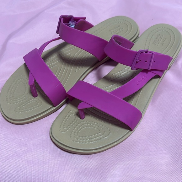 CROCS Shoes - Crocs sandals pink size 10